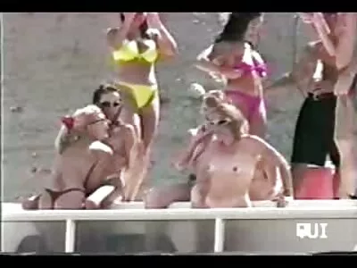 Fata chineză alunecă un cocoș pe gât videos gay sex porn