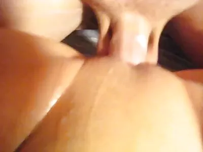 Sânii naturali disponibili pentru atingere video boy gay