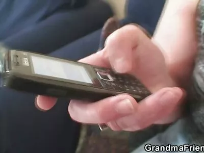 Sex în stil cățeluș gay tube in hd pe canapea