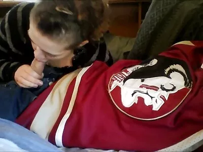Sălbatic în stil cățeluș în aer maturi gay sex liber