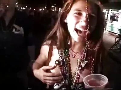 Îi place gay erotika video să mă suge