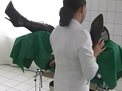 Lovitură sălbatică video gay sexi în stil cățeluș