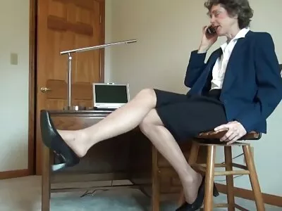 Cuplu de abanos sexi gai fac sex pe podea