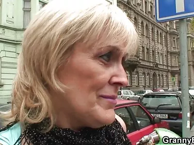 Nu treziți părinții sex gay blonde