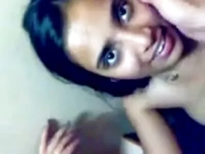 Adolescent cu ochelari sites sex gay se masturbează