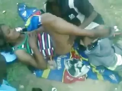 Sex sex boys tube cu o tânără prietenă cu ochelari