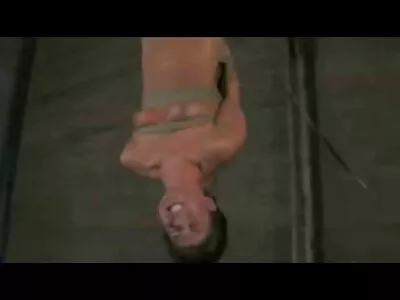 Adolescent cu ochelari sexymengay suge penis și înghite esperma