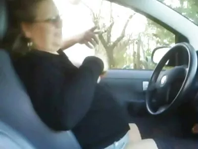 Curva bronzată cu video boy gay sânii mici se întinde