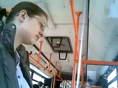 Fată amatoare lucrează la video gay xl penis