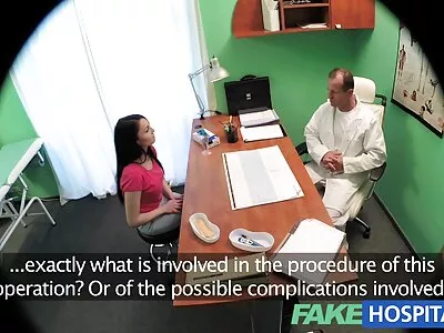 Iubitoare video de gay sex care își folosește mâinile