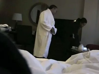 Sex cu o drăguță cu fundul strâns video gay porno hd