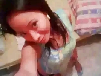 Îmi video de sex de gay place să dansez pentru fanii mei webcam