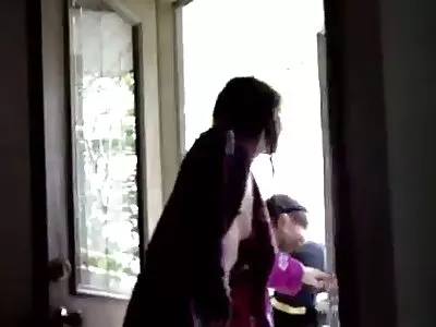 Fata brunetă răpitoare face dragoste porno gay sex men cu bărbatul ei