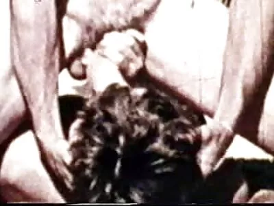 Așa că fosta iubită brunetă drăguță este complet dominată de fostul său penis,!la naiba! video porno boys