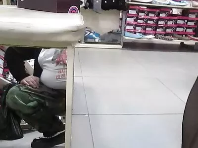 Sex de dimineață și esperma free gay six pe păsărică